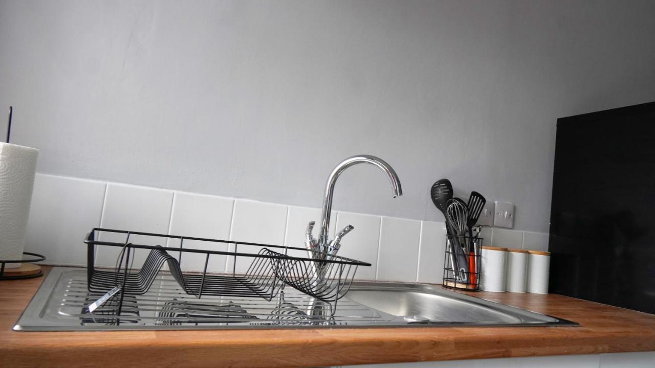 Portobello House - Four Bedroom House Perfect For Contractors - Sleeps 6 - Free Parking Вулвергемптон Екстер'єр фото