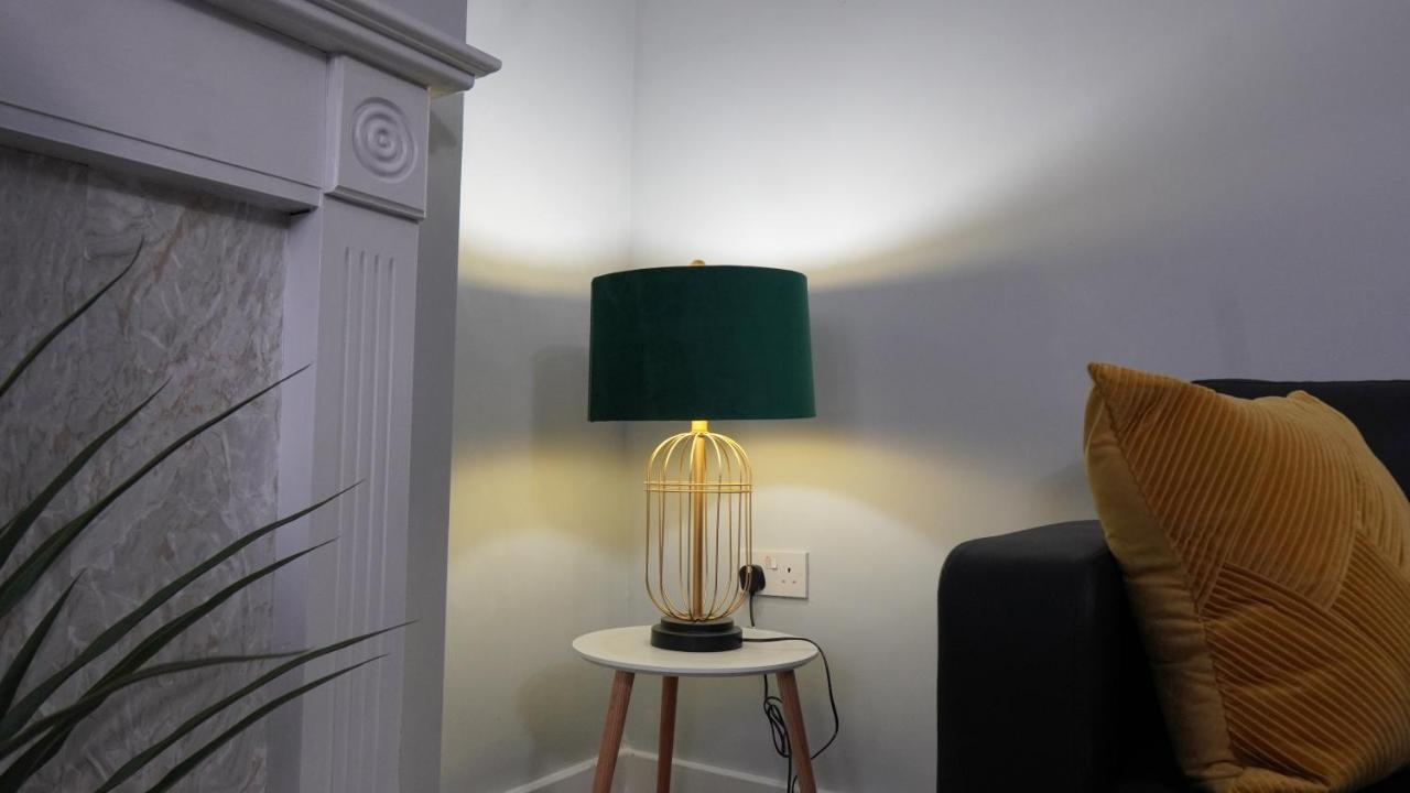 Portobello House - Four Bedroom House Perfect For Contractors - Sleeps 6 - Free Parking Вулвергемптон Екстер'єр фото