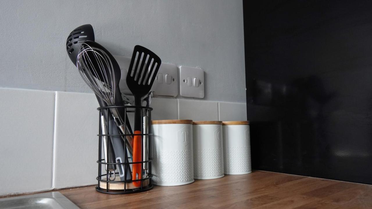 Portobello House - Four Bedroom House Perfect For Contractors - Sleeps 6 - Free Parking Вулвергемптон Екстер'єр фото