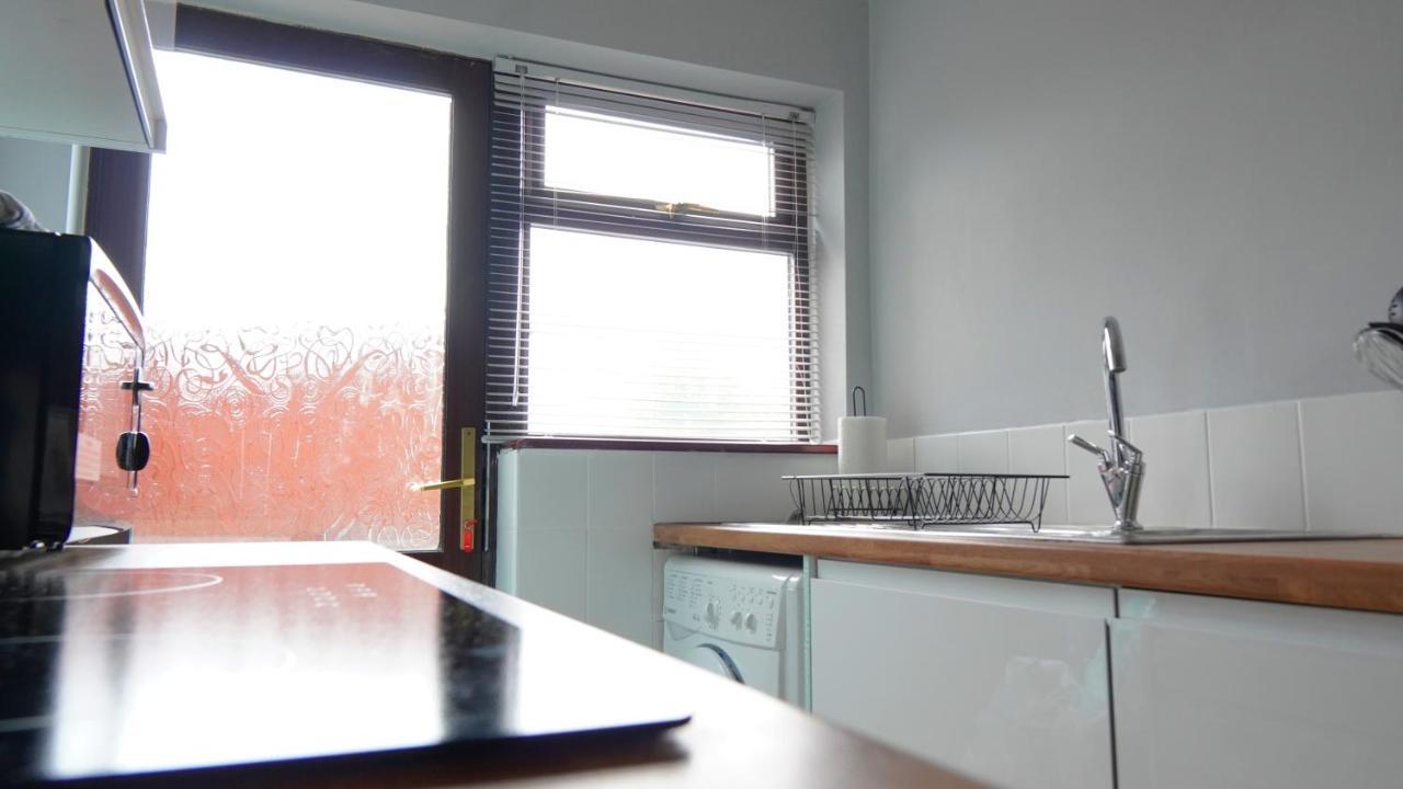 Portobello House - Four Bedroom House Perfect For Contractors - Sleeps 6 - Free Parking Вулвергемптон Екстер'єр фото