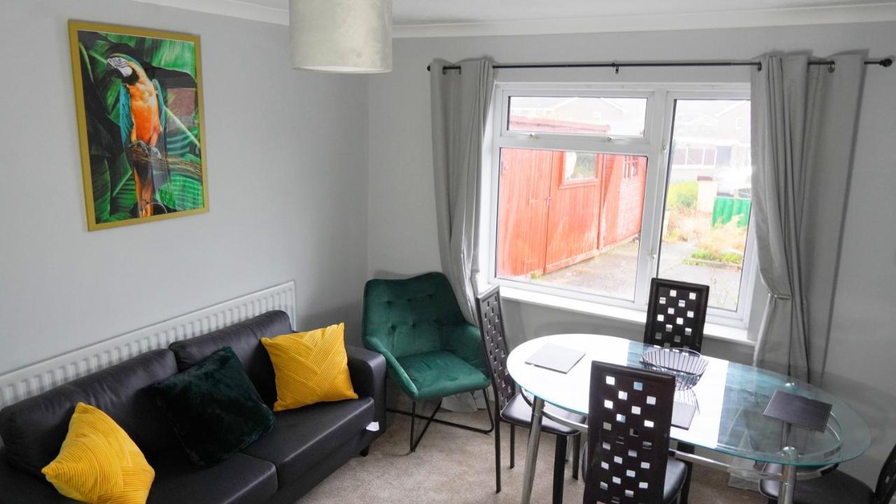 Portobello House - Four Bedroom House Perfect For Contractors - Sleeps 6 - Free Parking Вулвергемптон Екстер'єр фото