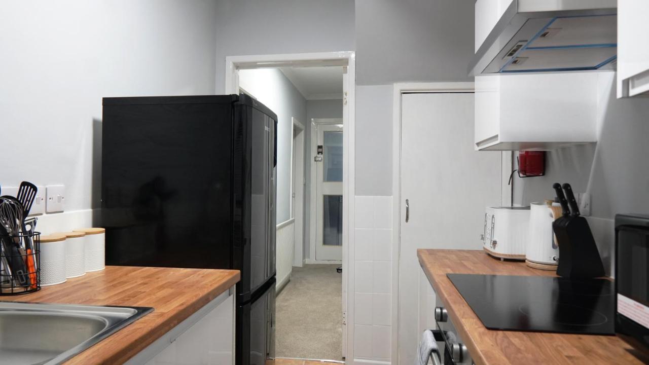 Portobello House - Four Bedroom House Perfect For Contractors - Sleeps 6 - Free Parking Вулвергемптон Екстер'єр фото