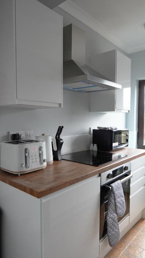 Portobello House - Four Bedroom House Perfect For Contractors - Sleeps 6 - Free Parking Вулвергемптон Екстер'єр фото